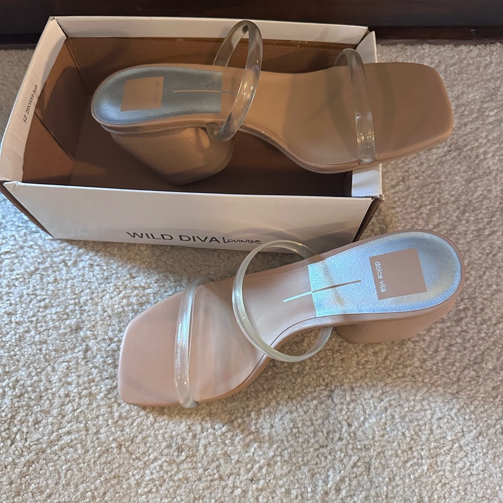 Wild Diva Women’s Tan Sandals